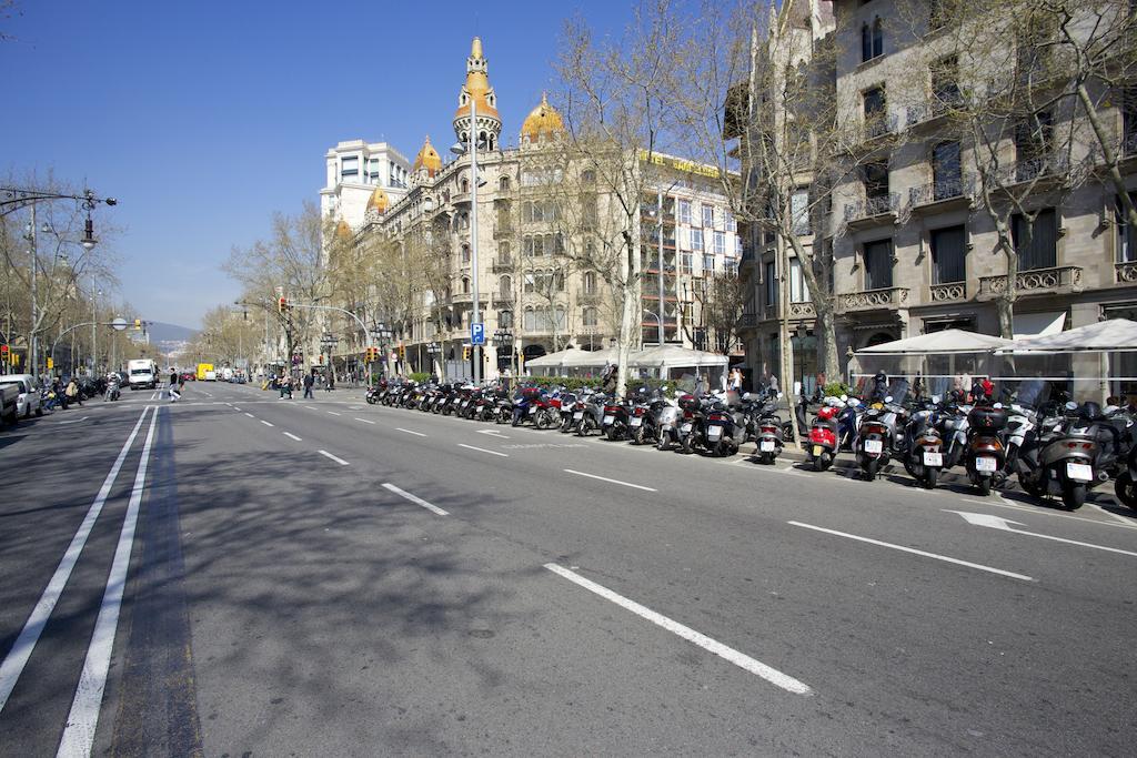 Letsgo Paseo De Gracia Apartment Barcelona Exterior photo